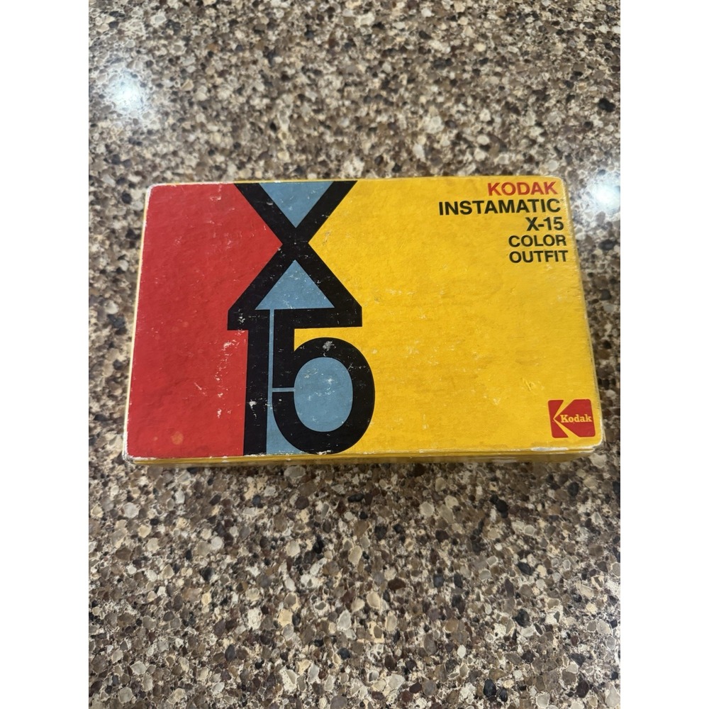 VINTAGE KODAK INSTAMATIC X-15 COLOR OUTFIT 126MM FILM CAMERA IN BOX UNTESTED‎
